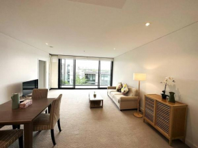 KozyGuru / Mortlake / Lovely 2 Bed APT / NMO010, Sydney